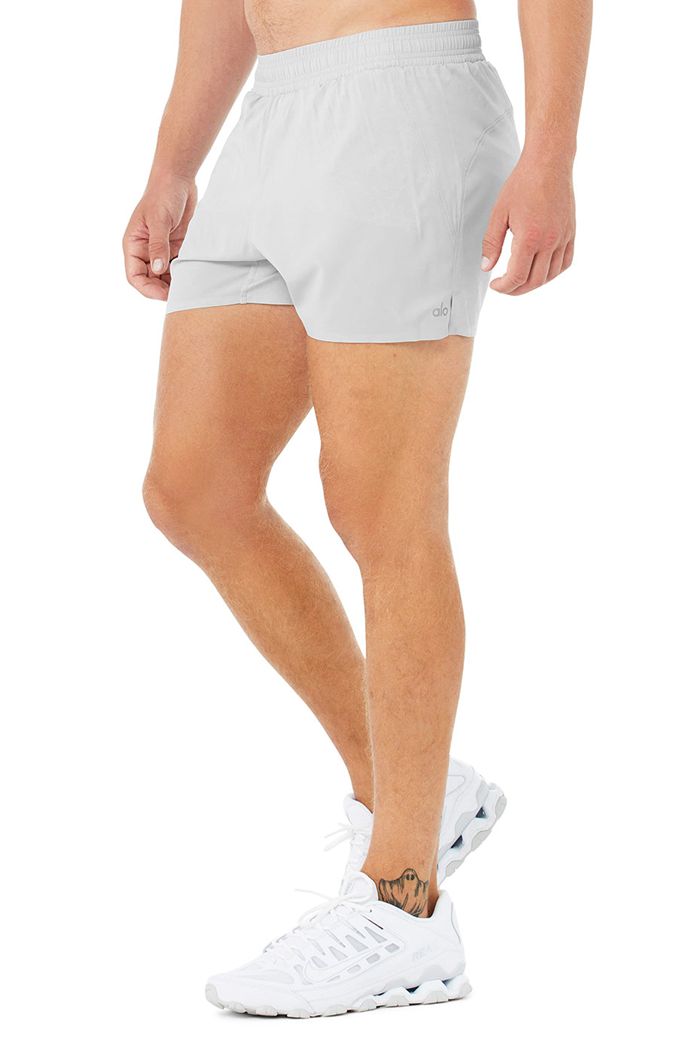 Alo Yoga 5" Adapt Running Men's Short White | 19XDSCPVR