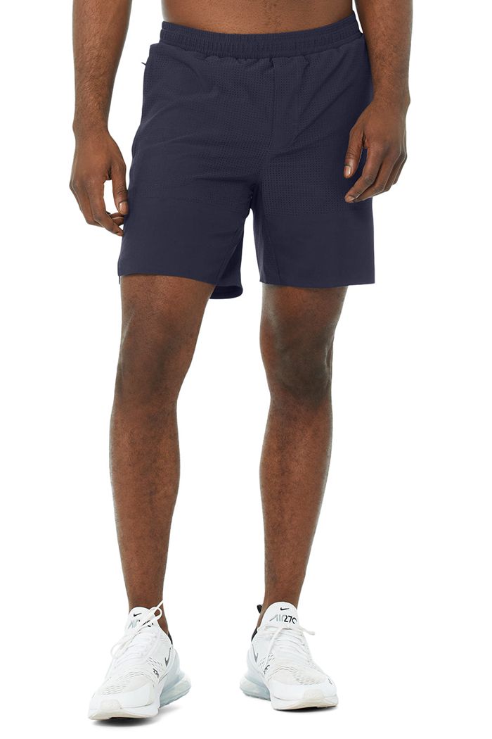 Alo Yoga 7" Traction Men's Short Black | 21CSZYIGU