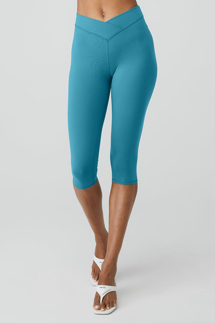 Alo Yoga Airbrush V-Cut Define Capri Women's Pants Blue | 17BXHASJV