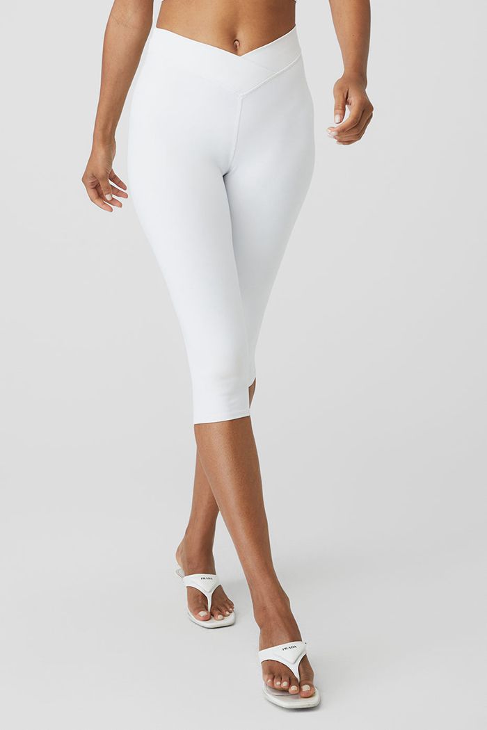 Alo Yoga Airbrush V-Cut Define Capri Women's Pants White | 40PVFOERK