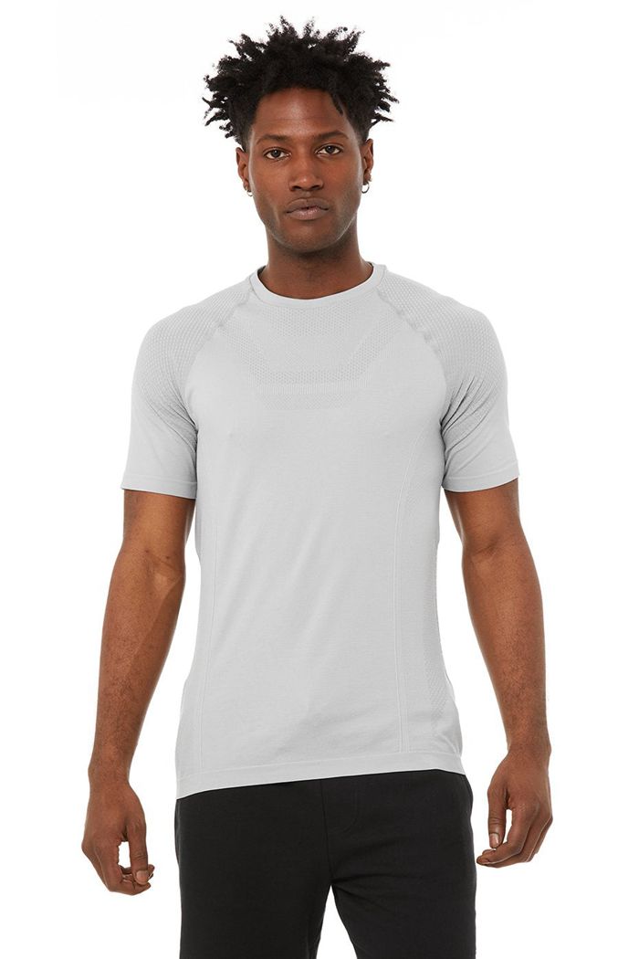 Alo Yoga Amplify Seamless Tee Men's Short Sleeve Grey | 43KQIBTNW