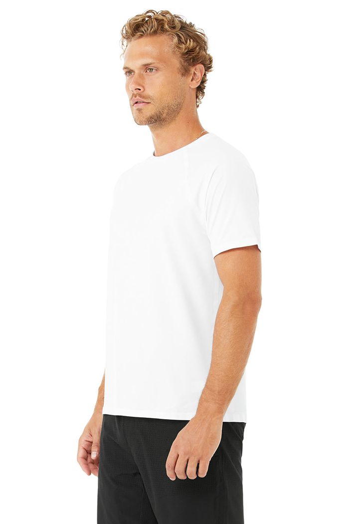 Alo Yoga Idol Performance Tee Men's Short Sleeve White | 98DUTOCKM