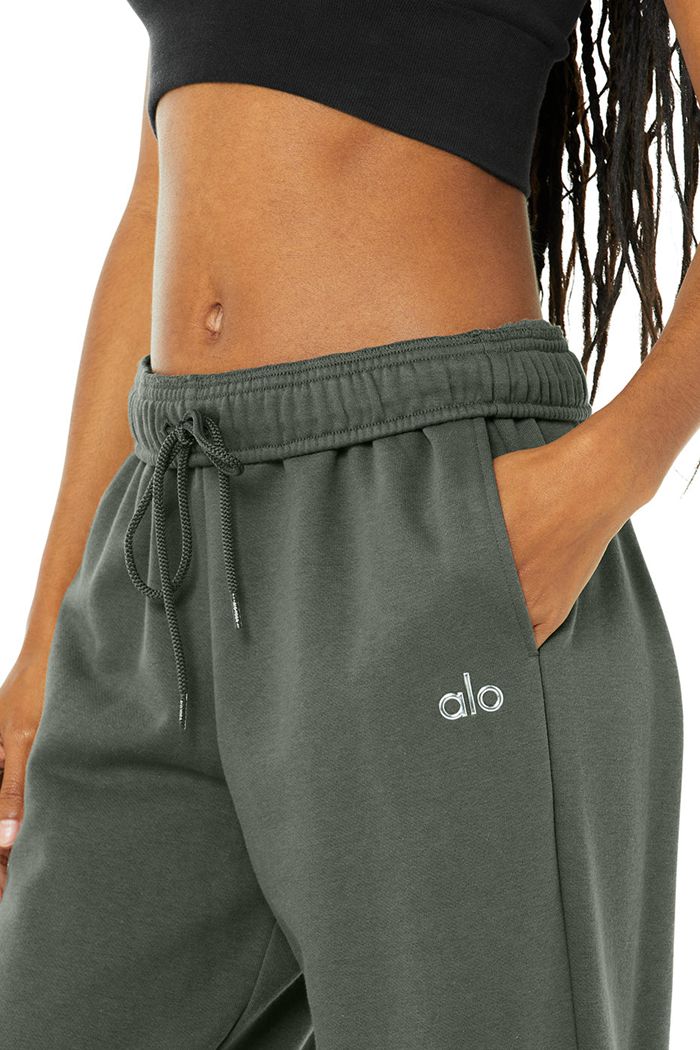 Alo Yoga Accolade Straight Leg Sweat Women's Pants Dark Green | 35CHEKIPO