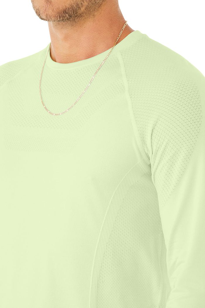 Alo Yoga Amplify Seamless Men's Long Sleeve Green | 62UTYNZEO