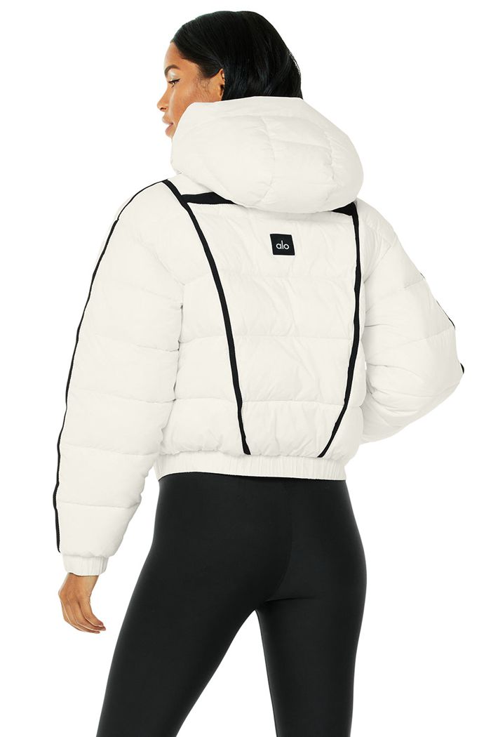 Alo Yoga Aspen Love Puffer Women's Jackets White | 36ZNUAIFV