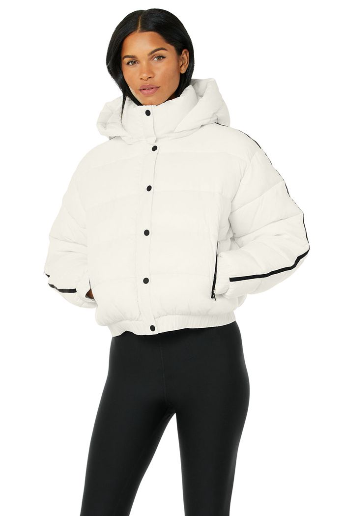 Alo Yoga Aspen Love Puffer Women\'s Jackets White | 36ZNUAIFV