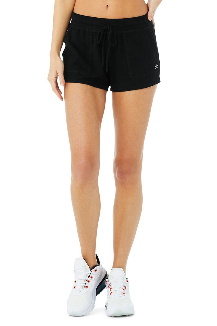 Alo Yoga Daze Women\'s Short Black | 94UYRNKAH