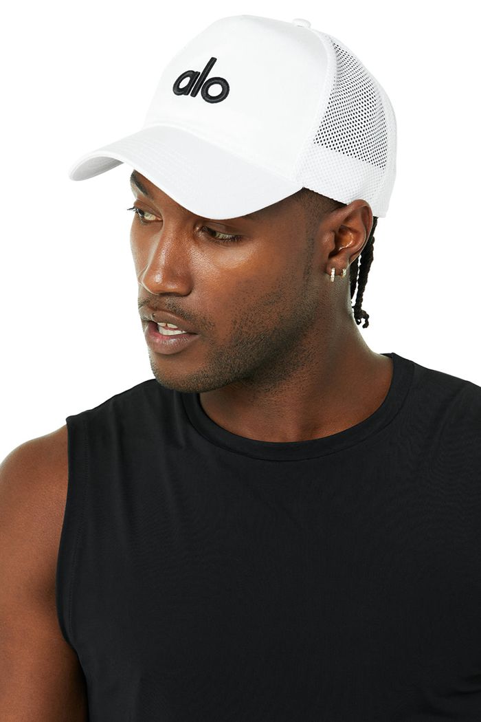 Alo Yoga District Trucker Men's Hats White | 54IHAWDXY