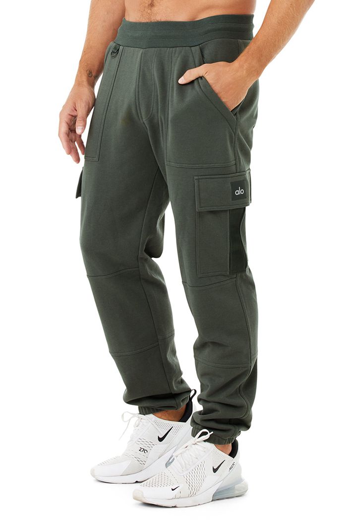 Alo Yoga Highline Cargo Sweat Men's Pants Dark Green | 04IONREHC