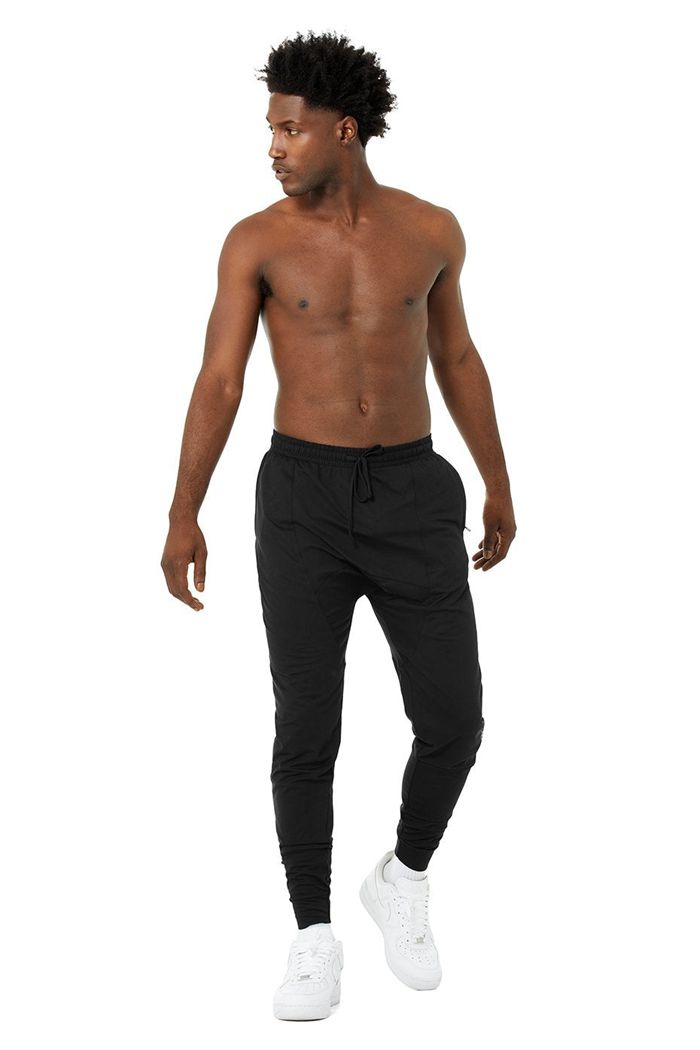 Alo Yoga Revitalize Men's Pants Black | 07TOWGKCD