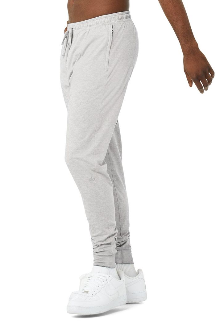 Alo Yoga Revitalize Men's Pants Grey | 05CEPZRMS