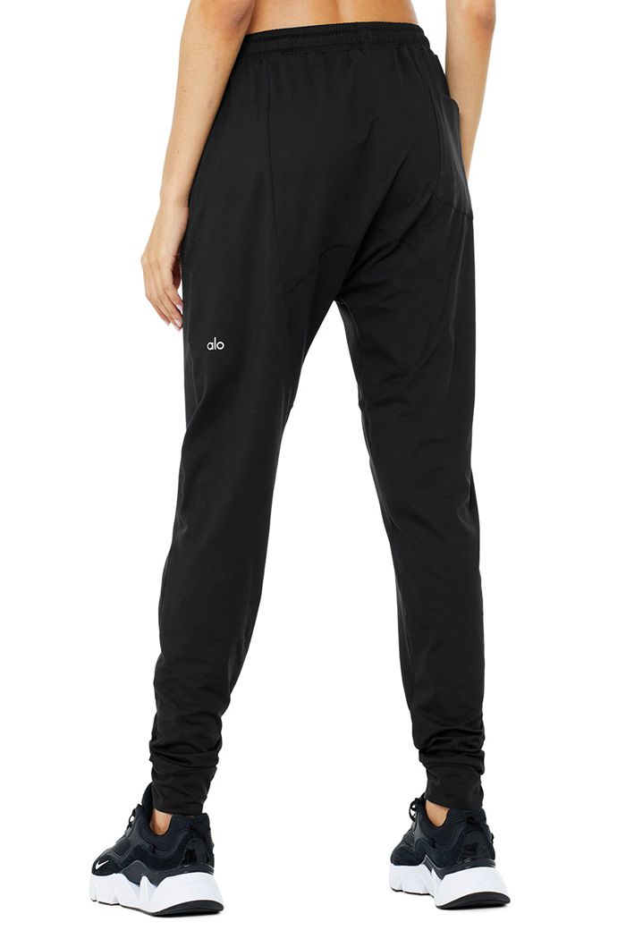 Alo Yoga Revitalize Women's Pants Black | 68RNXJSTM