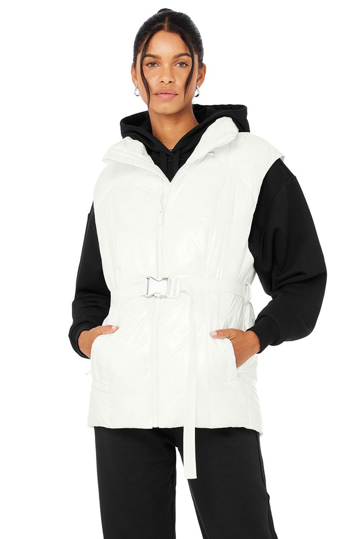 Alo Yoga Stunner Puffer Women\'s Vest White | 48WAZIVSH