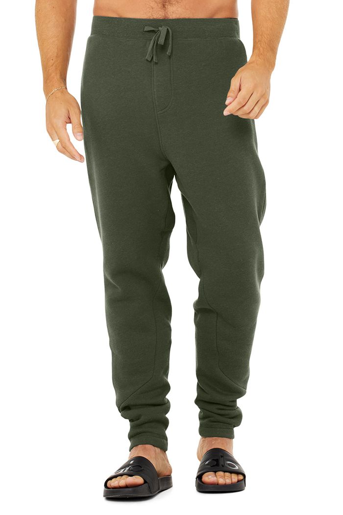 Alo Yoga The Triumph Sweat Men\'s Pants Dark Green | 03WLPRAZS