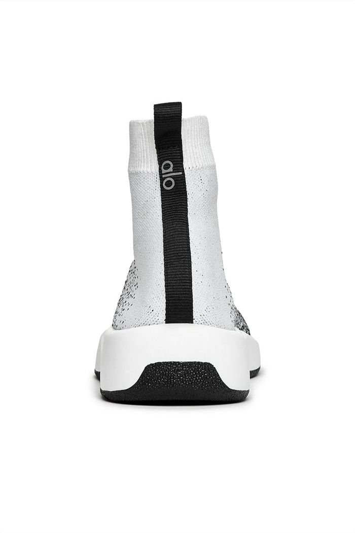 Alo Yoga Velocity Knit Sneaker Women's Shoes Blak White | 23YTUOWKC